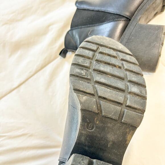 SOLD Women’s Black Block Heel Ankle Boots Size 8 Slip-On Chelsea Style - Picture 6 of 6